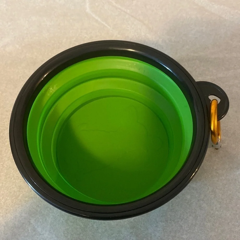 3/$20 Collapsible travel dog bowls
